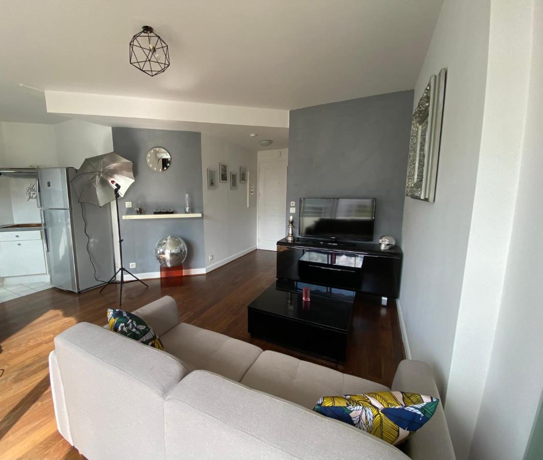 Charmant Appartement En Bord De Cher Saint-Avertin Esterno foto