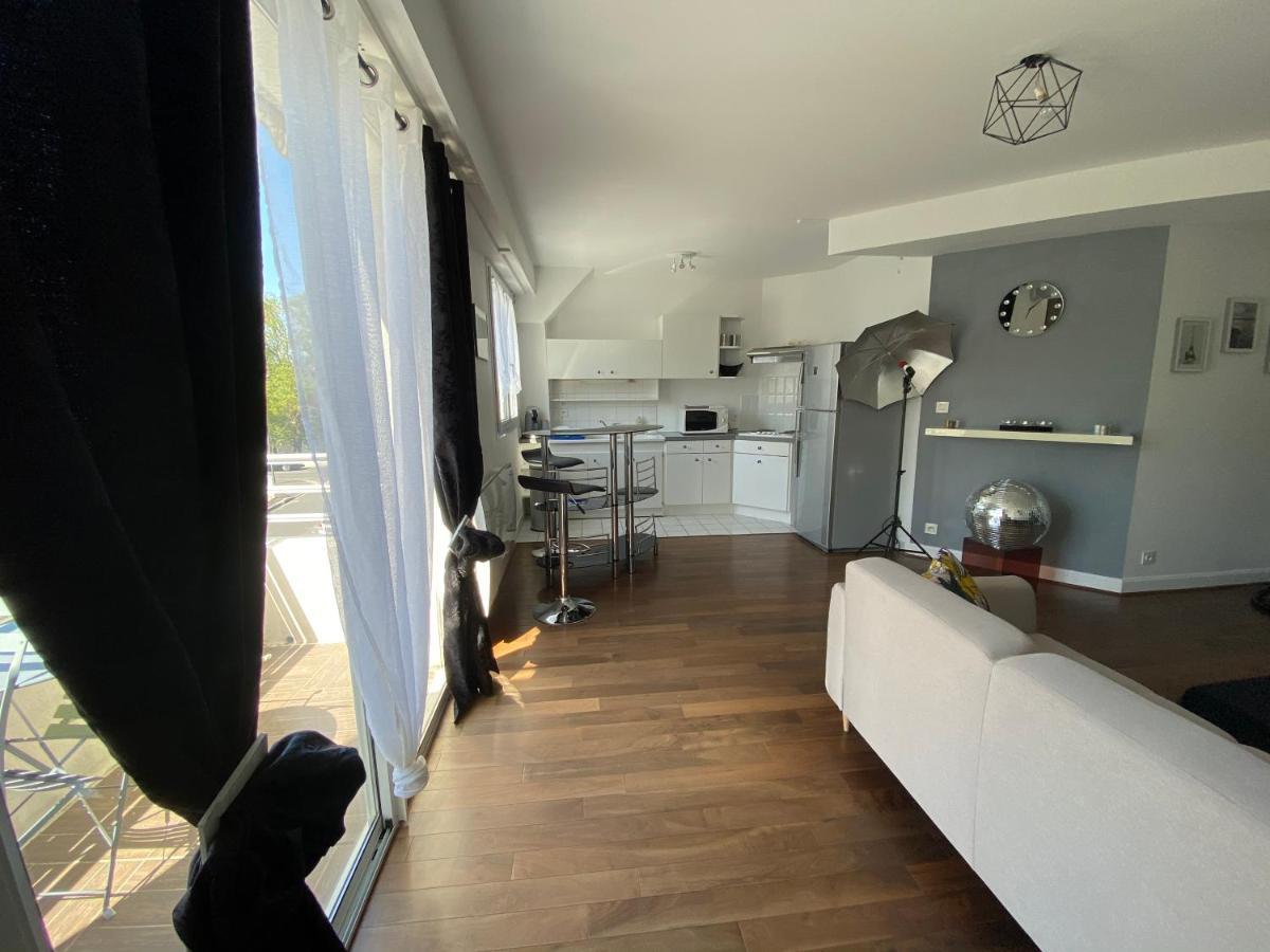 Charmant Appartement En Bord De Cher Saint-Avertin Esterno foto