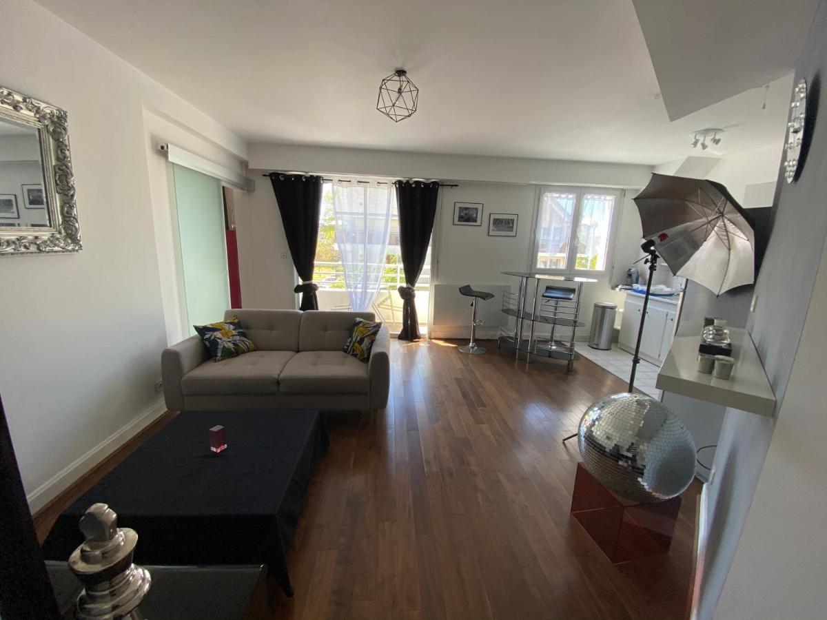 Charmant Appartement En Bord De Cher Saint-Avertin Esterno foto