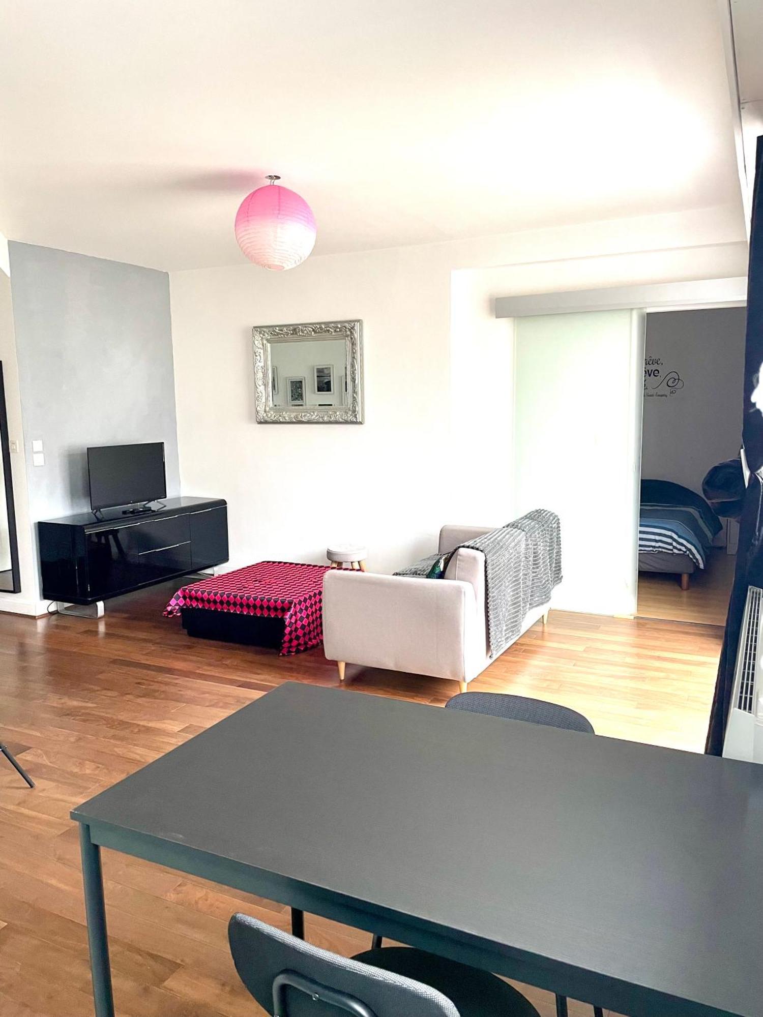 Charmant Appartement En Bord De Cher Saint-Avertin Esterno foto